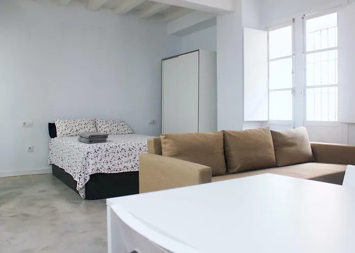 Plaza De Espana Building * Cadice